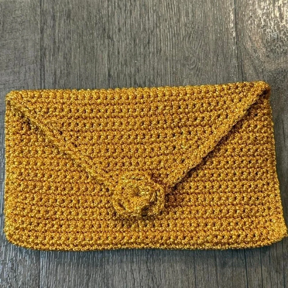 Vintage boho handmade mustard yellow crochet clutch purse with floral‎ detail